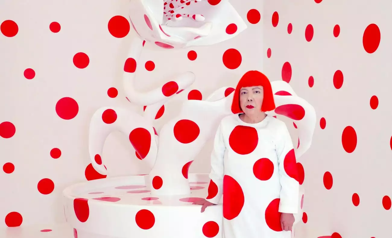 Królowa obsesji i kropek: wielka retrospektywa Yayoi Kusamy